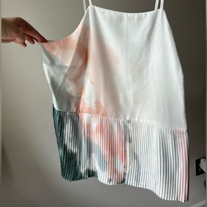 NWT blouse sleeveless M